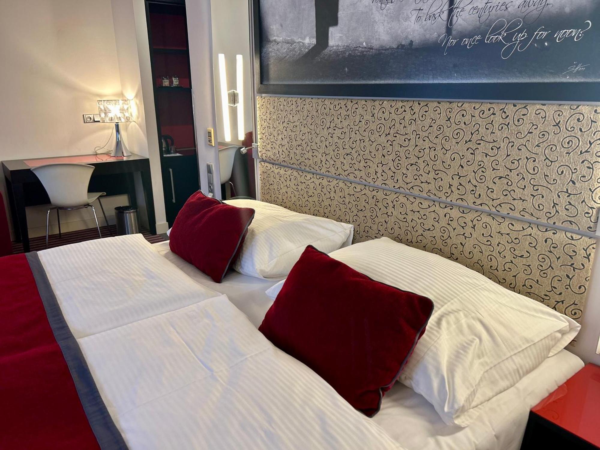 Red&blue Design Hotel Prag