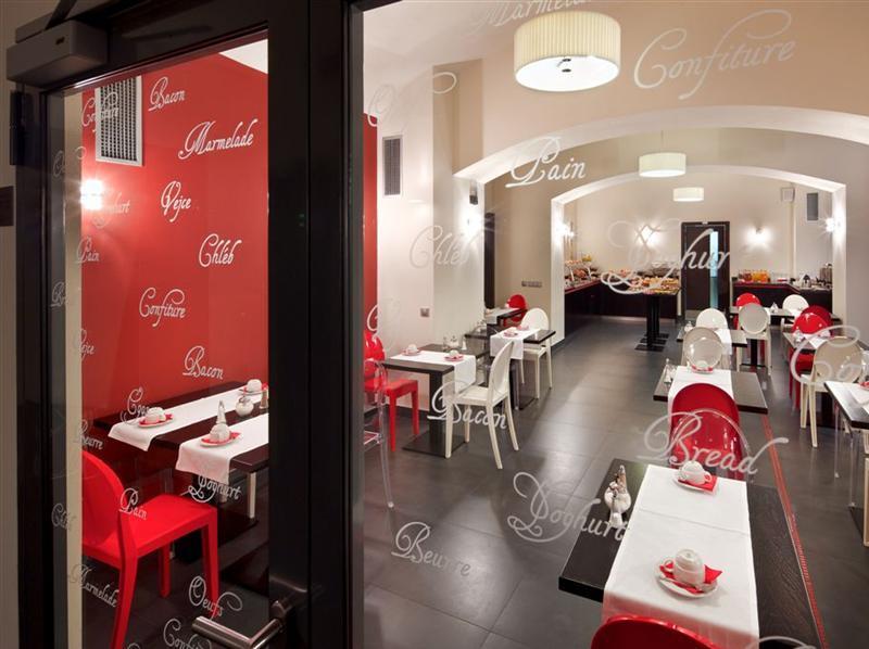 Hotel Red&blue Design